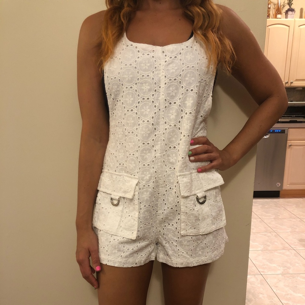 *NWT* LF Millau White Eyelet Overalls Size Medium